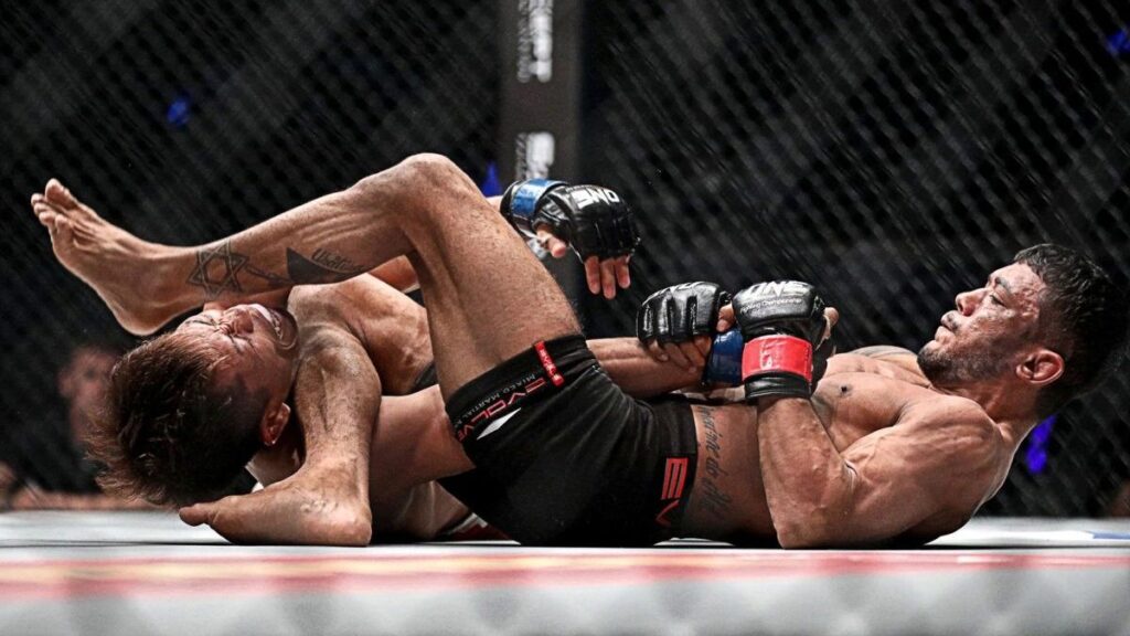 Submission in mma